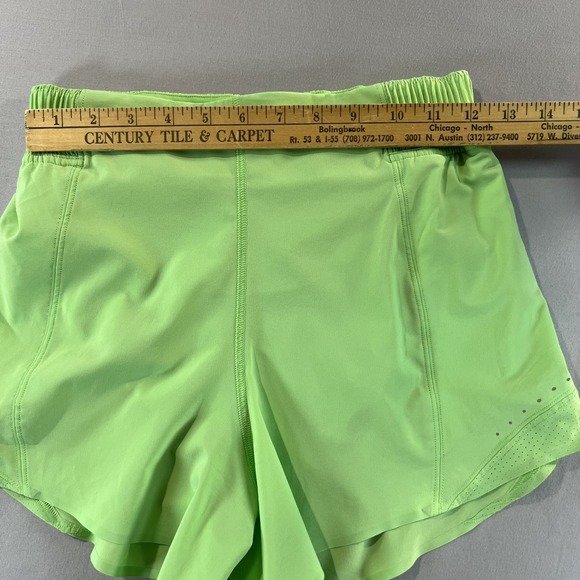 Lululemon Track That Shorts Size 4 Green Perforated‎ Liner Run Gym Training - Picture 2 of 6